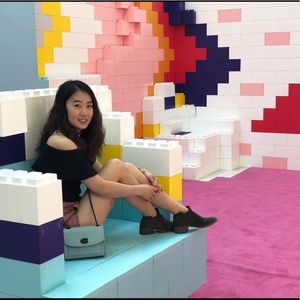 Meet your Posher, Sharon